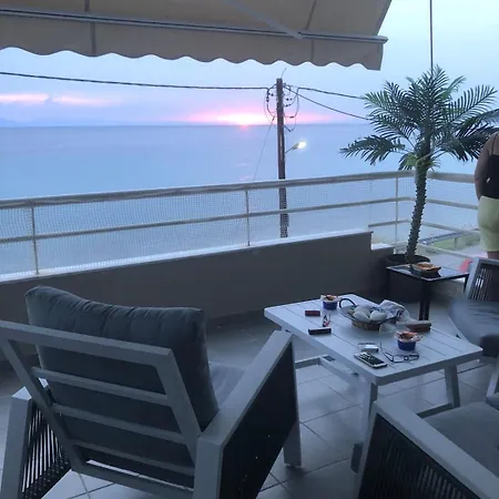 Apartment House In Front Of The Sea! Siviri