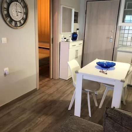 House In Front Of The Sea! Apartment *