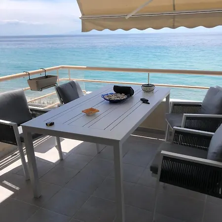 Apartment House In Front Of The Sea!