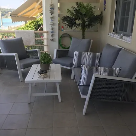 House In Front Of The Sea! Lejlighed Siviri