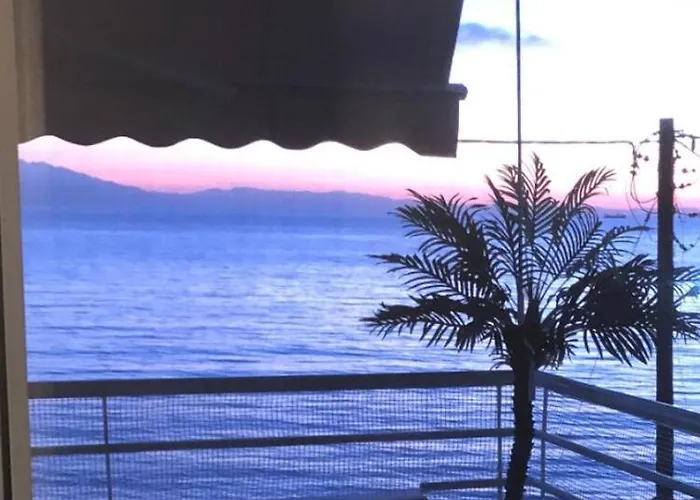 House In Front Of The Sea! Appartement Siviri